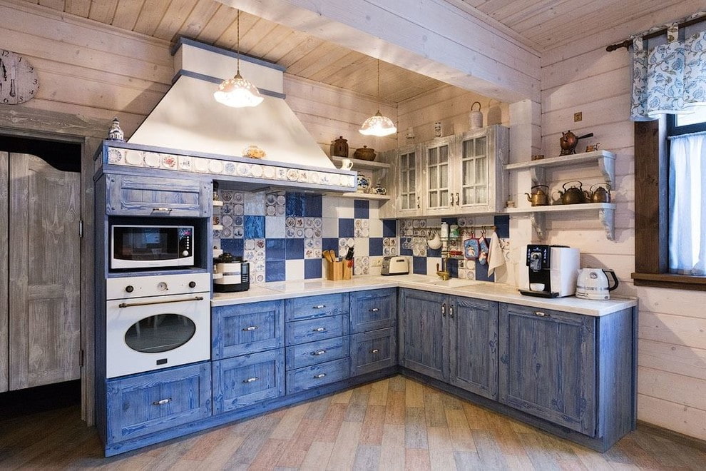 голубая кухня прованс фото в доме и квартире